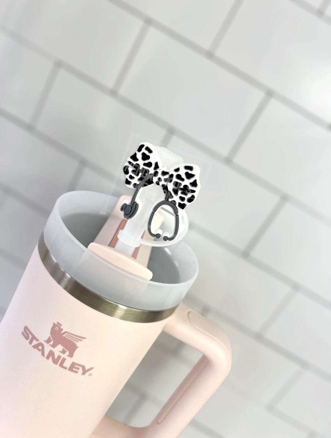 Straw toppers-stethoscope bow (black and white leopard)