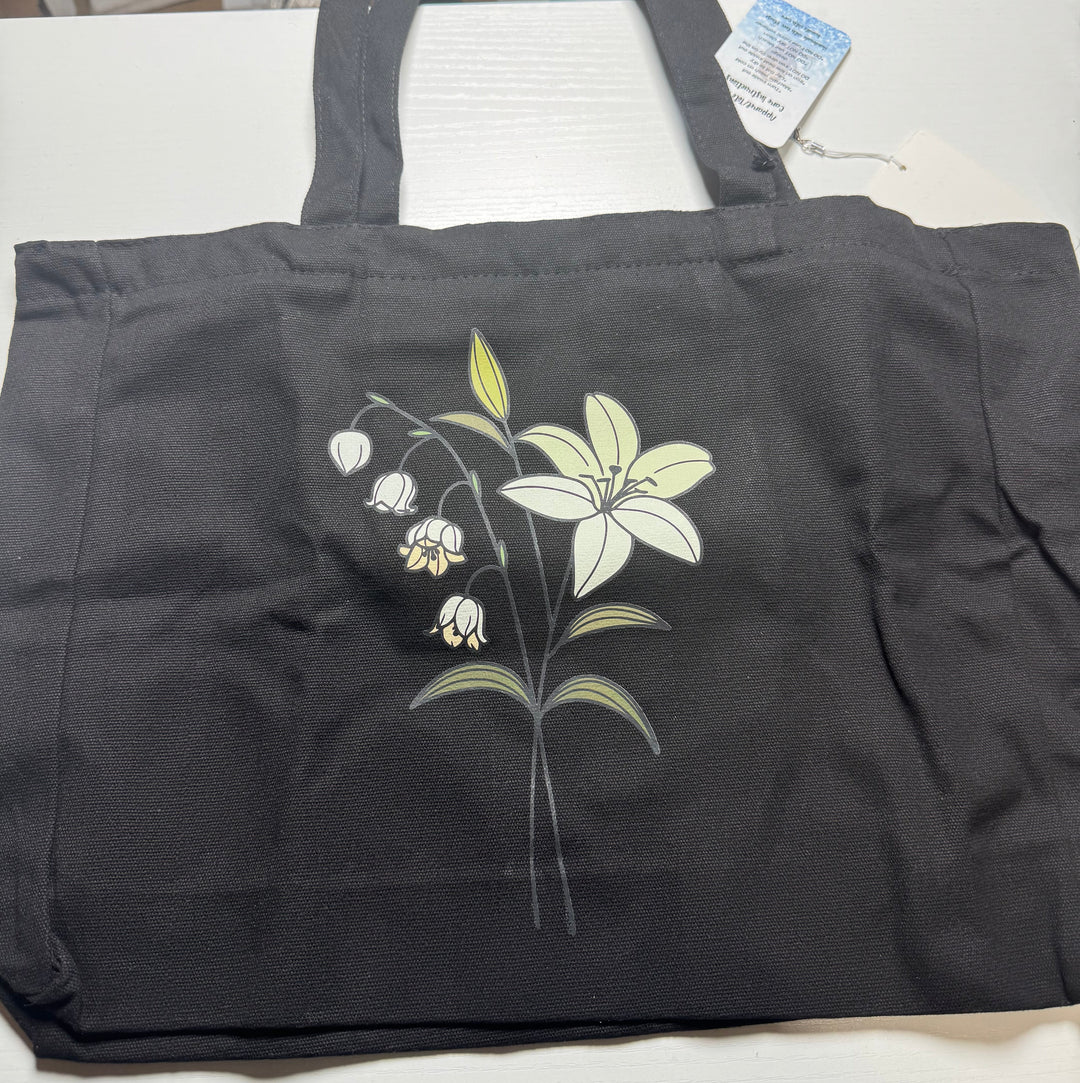Floral Tote-13x15x4 inches with top zipper and inside zippered pouch